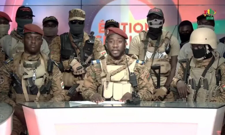 Un groupe de militaires burkinabè