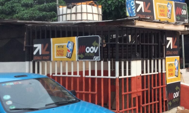 Distributeur mobile money