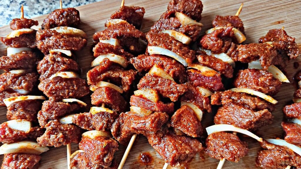 Vente de brochettes de viande de bœuf