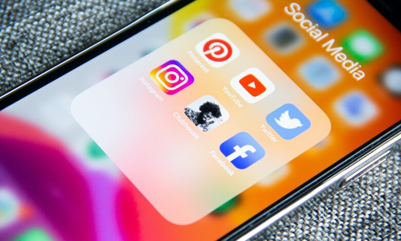 Social media (Facebook, Twitter...)